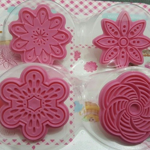 4 poinçons outils impression pour créations stylés au apparences disign professionnel pour décorer vos gâteaux pâtisserie biscuits