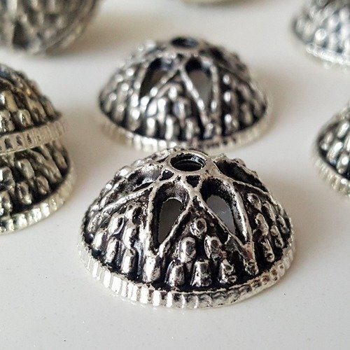 8 coupelles cape 15mm chapeaux callotte perles breloque avec pétales fleur étoiles en métal argenté