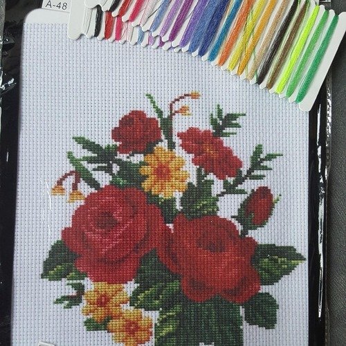 Kit canevas fleurs roses toile coton + aiguille + fils enfants