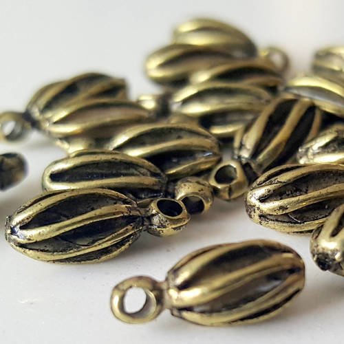 12 pendentifs perles pointe tourbillon olive en métal bronzé 11mm  a31