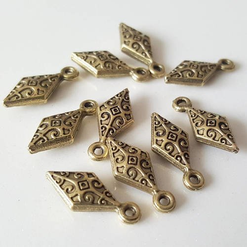 6 perles breloque pendentif pointe losange en métal bronzé avec motif tribale 17mm