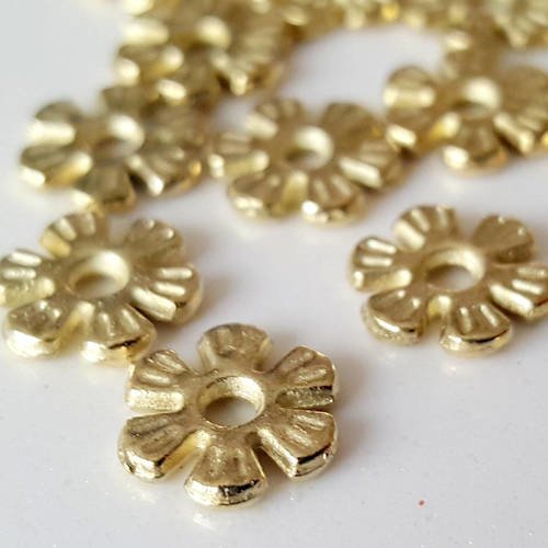 25 perles 9mm intercalaires connecteurs intermédiaires fleur rond en métal doré  a32
