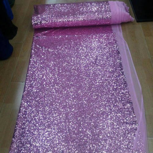Coupon tissu sequin violet claire 1m x 1,40m pour embélissement décoration fêtes coussin habillage costumes