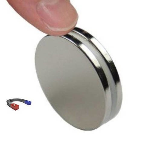 10 aimants rond troués diamètre 17mm - noir pour magnets ou maintiens de  plaques - Un grand marché