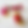 1 perles fleur rose avec cape filigrane doré et tissus organza rouge 20x11mm