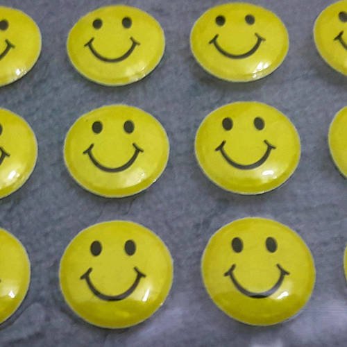 149 autocollants stickers smiley 13mm pour activités manuelles scolaire scrapbooking décoration embellissement sourir tête visage