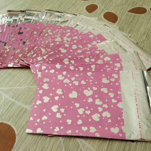 100 pochettes cadeaux rose coeurs métallisé 11cm emballages sachets avec rabat à ruban adhésif b67