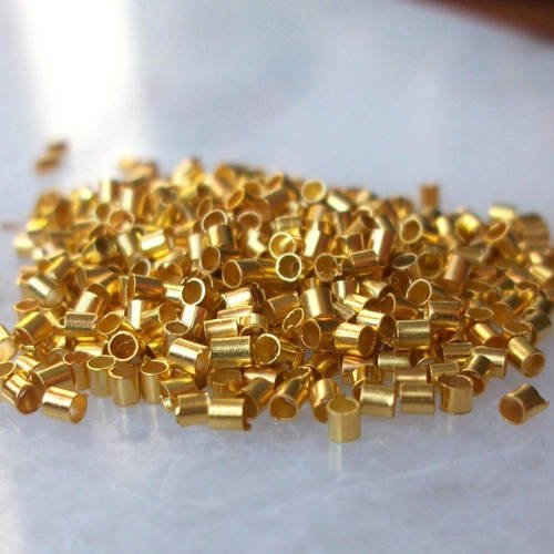100 perles tubes à écraser 1,5x1,3mm en métal doré  a27
