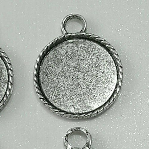 1 pendentif support cabochon rond décor perles en métal argenté 34mm t44