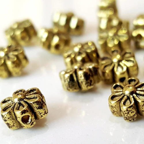 15 perles breloque intermédiaire fleur en métal bronzé 6mm 