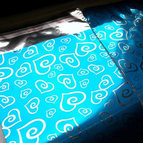 5 pochettes cadeaux coeurs bleu métallisé emballages 11x15cm sachets avec rabat à ruban adhésif c32