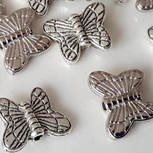16 perles breloque pendentif papillon en métal argenté 8x10mm 