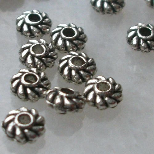 50 intercalaires connecteurs rond fleur breloque en métal argenté 4mm pour collier bo bracelets 