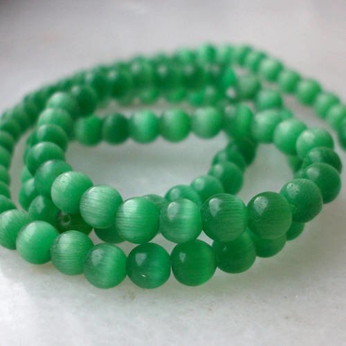 14 perles rondes percé 4mm oeil de chat vert 