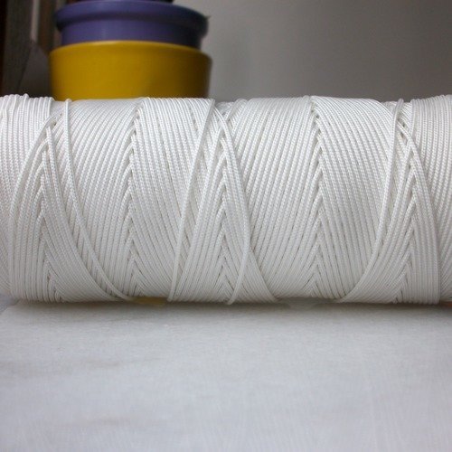 100 mètres de fil de nylon tressé blanc de 1mm de diamètre pour créations shamballa raf b1