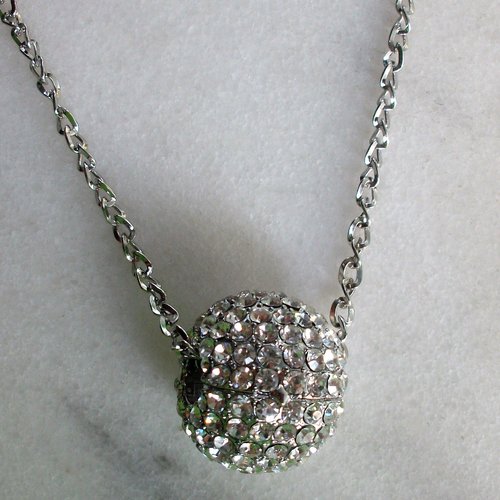 Collier chaîne en métal argenté avec pendentif sphère incrusté de strass bijoux femme pour offrir ou se faire plaisir b34