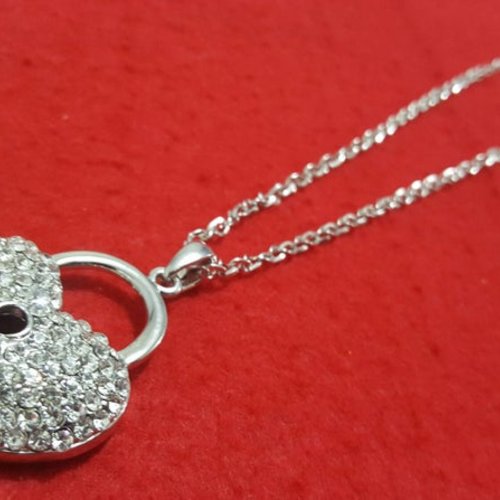Grand collier chaîne à maille 67cm avec pendentif cadenas serrure coeur en strass cristal brillant