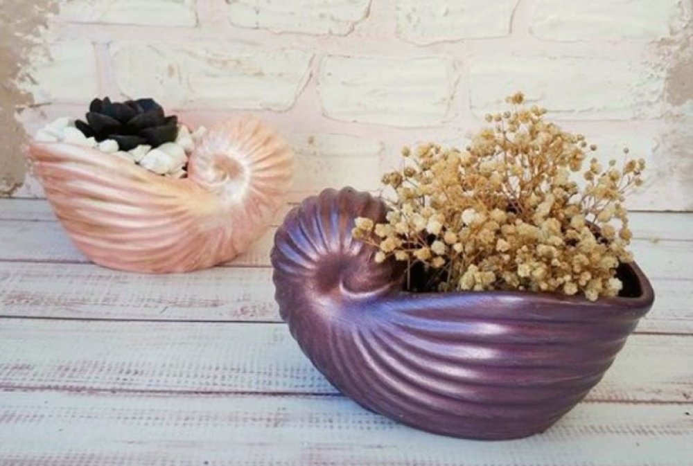 Pot de fleur à rayures de couleur foncée + Base de résine en céramique  d'imitation