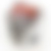 Bague chevalière homme 11g en argent massif 925 lys serti zircon rouge rectangle