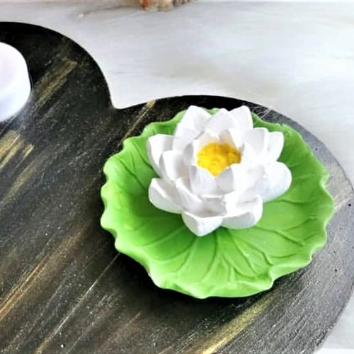 Moule silicone fleur 3d nénuphar lotus 8cm pour plâtre wepam porcelaine cire savon polyester argile ciment k617 çb190