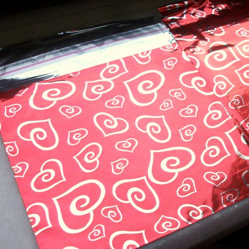 100 emballages 24cm pochettes cadeaux rouge métallisé coeur argenté sachets avec rabat à ruban adhésif b58