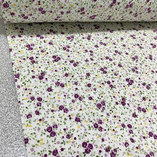 Coupon tissu 100% coton popeline déco motifs mini fleurs roses violet jaune vert 1m x 1,80m pour 45 masques de protection