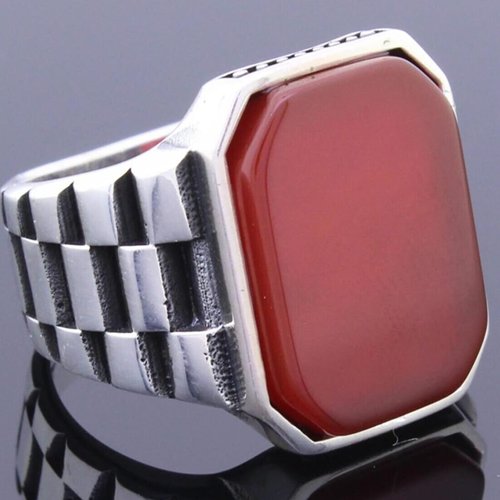 Bague chevalière homme femme 8g en argent massif 925 serti agate rouge facette