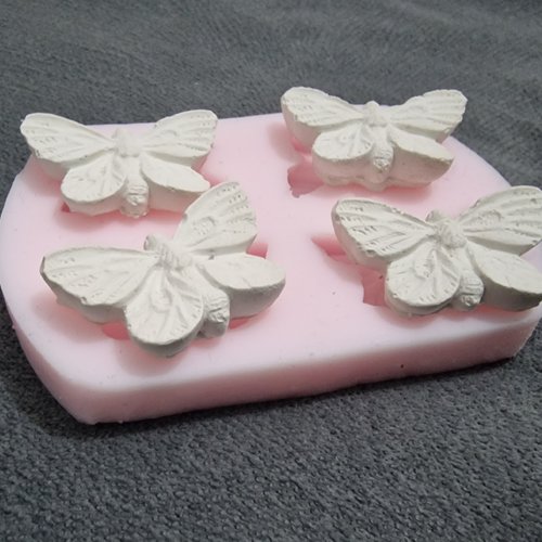 Moule silicone 4 mini papillons butterfly pour plâtre cire savon résine polyester wepam fimo pâte polymère ciment k1153
