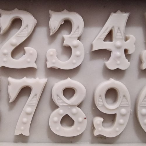 Moule silicone chiffre nombre en forme de biscuit pour plâtre cire savon argile résine fimo pâte polymère k1155