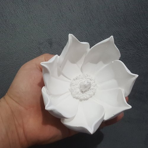 Moule silicone  fleur 3d lotus 11,5cm pour plâtre résine polyester béton ciment savon cire argile k954 2g