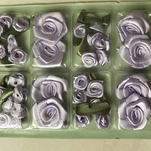 Lot de 25 rose en satin de 1 cm a 2,5 cm de diamètre couleur violet 