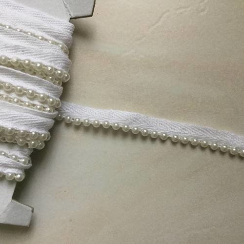Passepoil perlé blanc ruban de 1 cm et perle de 4 à 5 mm 