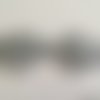Brandebourg asiatique gris argent 22 cm de long 