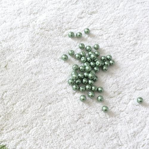 Perle vert kaki en verre nacré de 6 mm 
