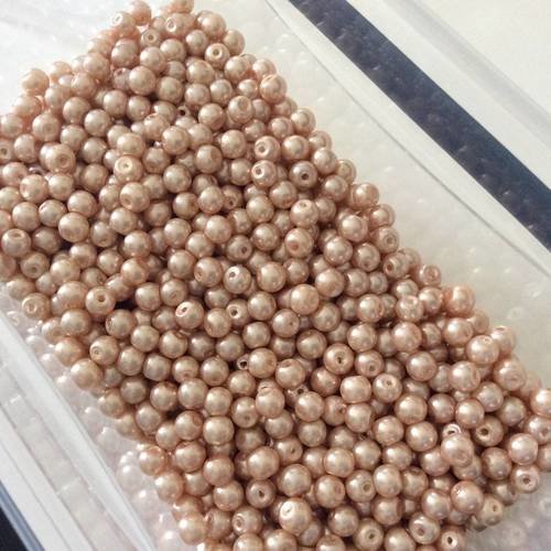 Perle nacree en verre de 5 mm couleur ocre comme doré en lot de 10 gr 