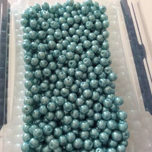 Perle vert d eau en verre nacré de 6 mm 