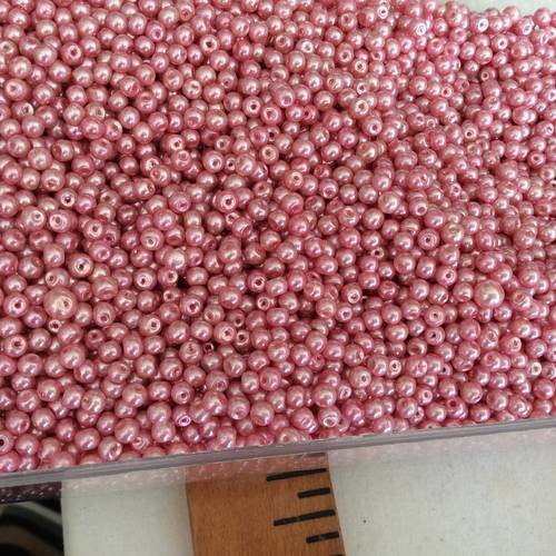 Perle nacree en verre de 4 mm rose en lot de 10 gr 