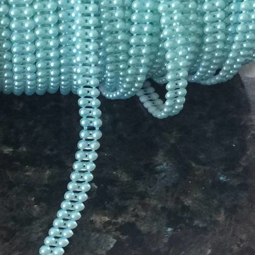 Ruban de perle 9mm de largeur a coudre au milieu ou coller vert 