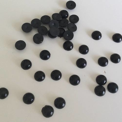 100 demi perle  a coller 8 mm de diamètre couleur noir 