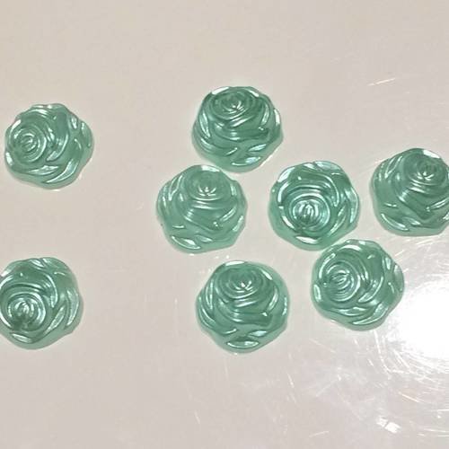 Demi perle forme de rose vert d eau 12 mm 