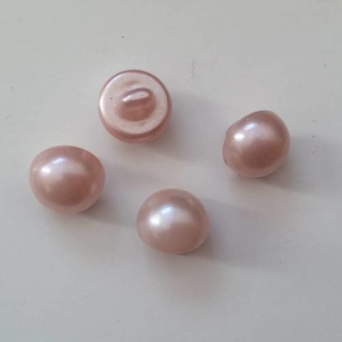 Bouton couleur rose pale  de 10 mm environ comme des perles 
