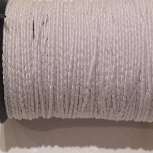 Fil elastique blanc que l on peut coudre en machine aussi