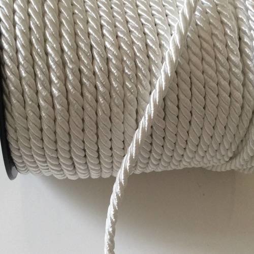 Cordelière blanc de 5 mm en diametre vendu au metre 