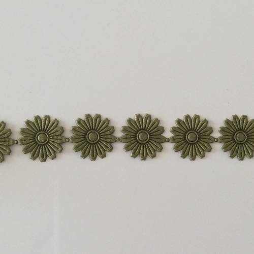 Ruban en fleur couleur vert de 17 mm de largeur 
