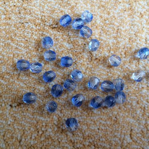 20 perle ovale a facette en cristal de 6 mm a reflet bleut 