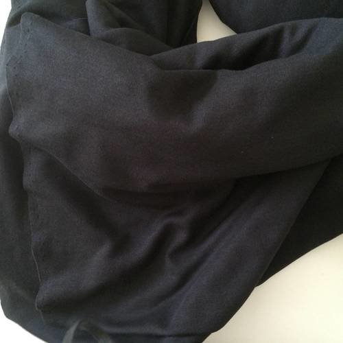 Tissus noir en jersey de bon qualité 155 de large 