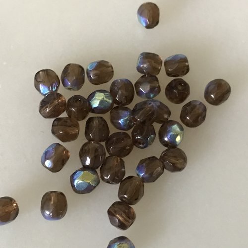 Perle en cristal a facette 4 mm  lot 10 gramme 