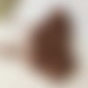 Pompons couleur marron longueur 9 centimetre 