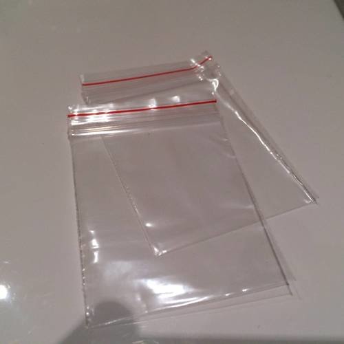 Petit sachet en plastique 7*6 cm pour vos perles