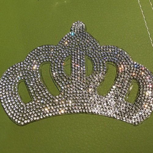 Couronne en strass thermocollant 11*7 cm   